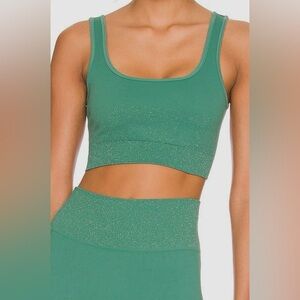 Koral Women Green Natalie Sparkle Pullover Sports Bra Size Medium